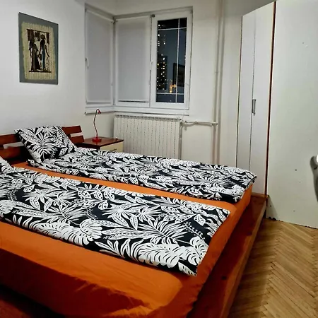 Bright, Modern - 2 Bedroom Apartamento
