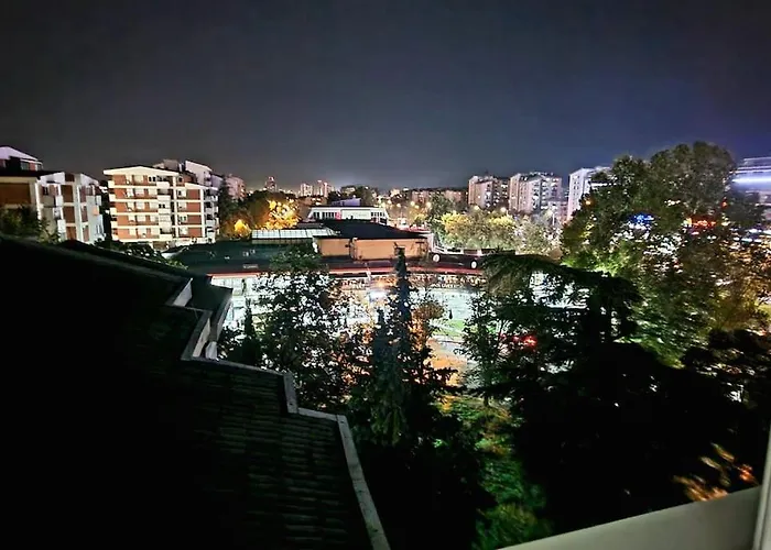 Apartment Bright, Modern - 2 Bedroom *